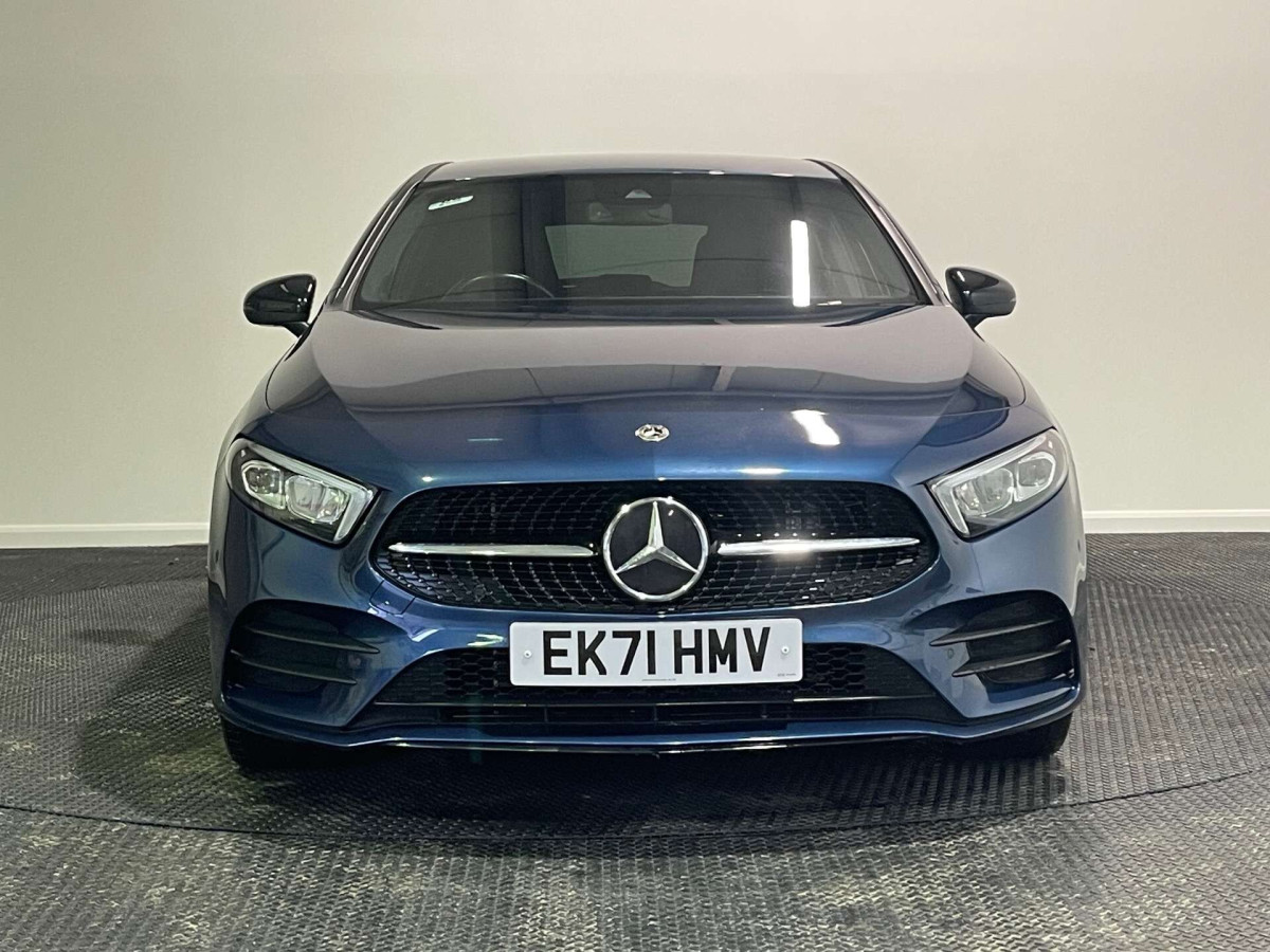 MERCEDES-BENZ A CLASS 2021 (71) 1.3 A250E 15.6KWH AMG LINE EDITION (EXECUTIVE) HATCHBACK 5DR PETROL PLUG-IN - 2021 - £14,800