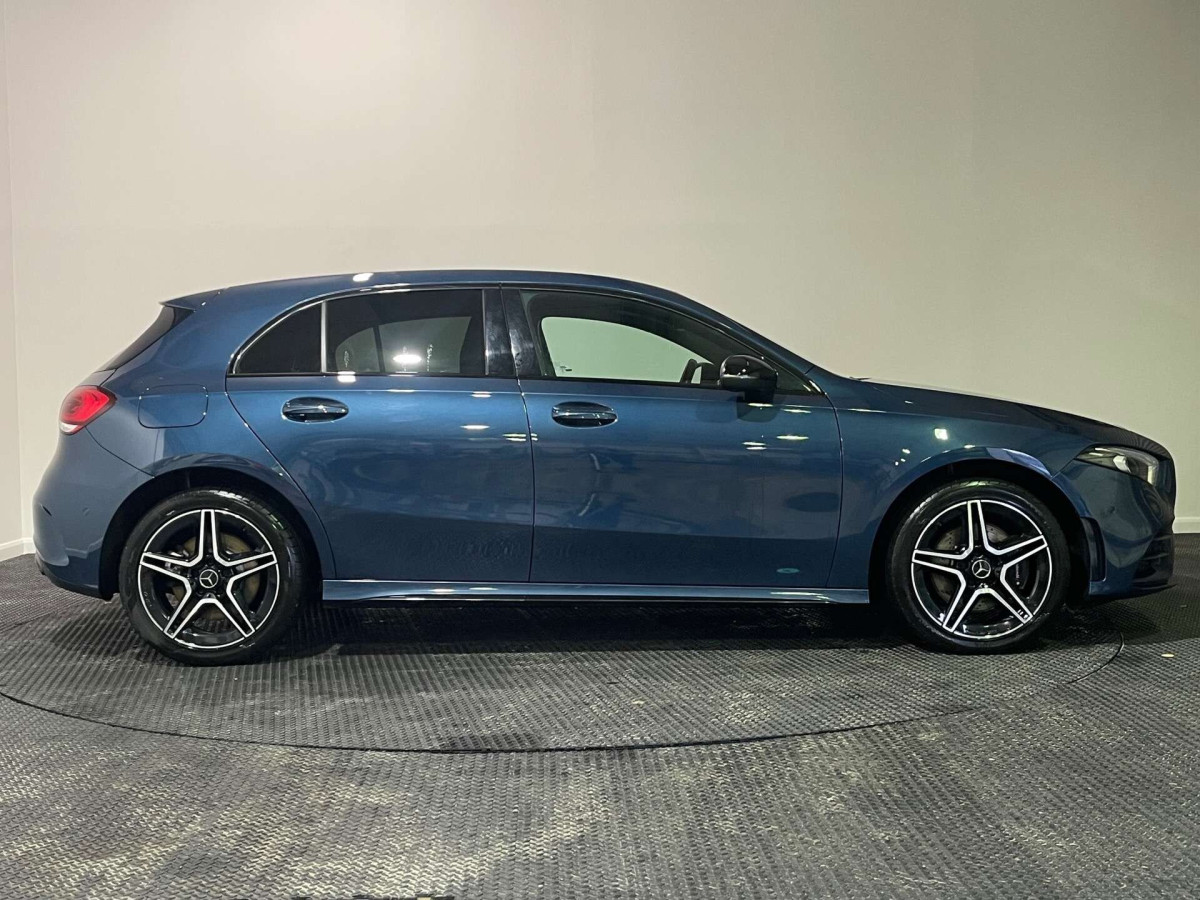 MERCEDES-BENZ A CLASS 2021 (71) 1.3 A250E 15.6KWH AMG LINE EDITION (EXECUTIVE) HATCHBACK 5DR PETROL PLUG-IN - 2021 - £14,800