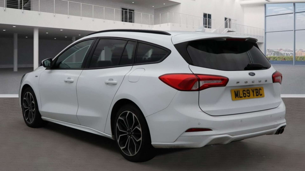 FORD FOCUS 2019 (69) 1.5 ECOBLUE ST-LINE X ESTATE 5DR DIESEL MANUAL EURO 6 (S/S) (120 PS) - 2019 - £11,399