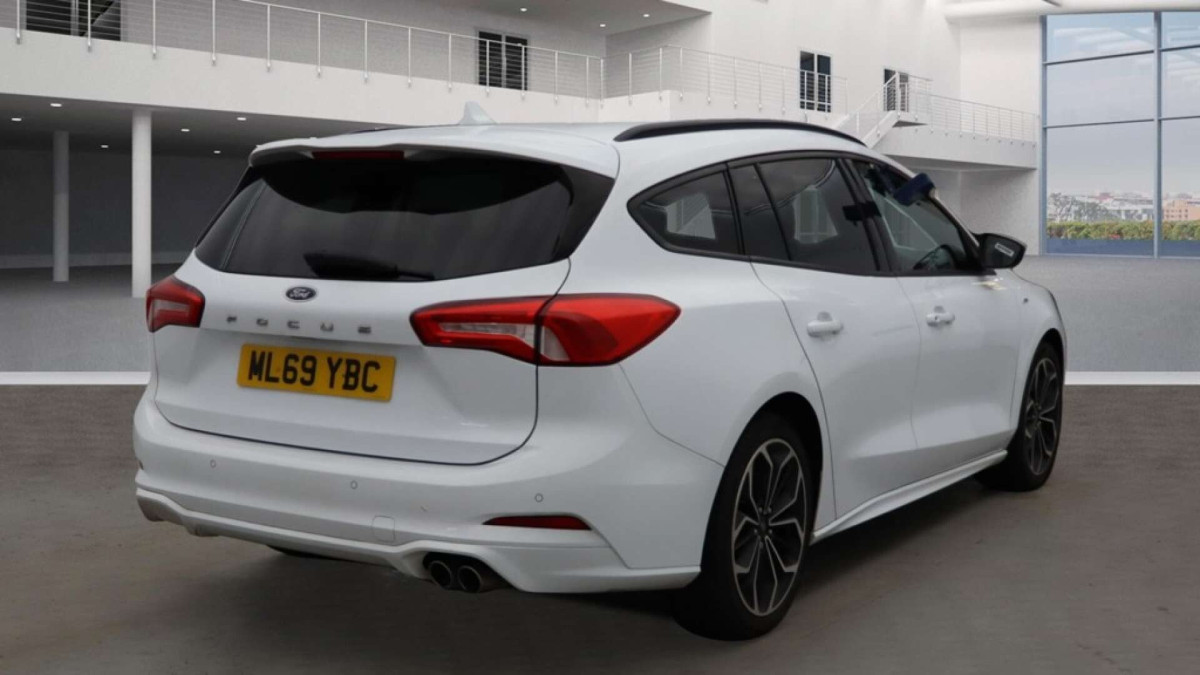 FORD FOCUS 2019 (69) 1.5 ECOBLUE ST-LINE X ESTATE 5DR DIESEL MANUAL EURO 6 (S/S) (120 PS) - 2019 - £11,399