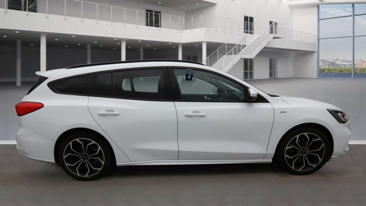 FORD FOCUS 2019 (69) 1.5 ECOBLUE ST-LINE X ESTATE 5DR DIESEL MANUAL EURO 6 (S/S) (120 PS) - 2019 - £11,399