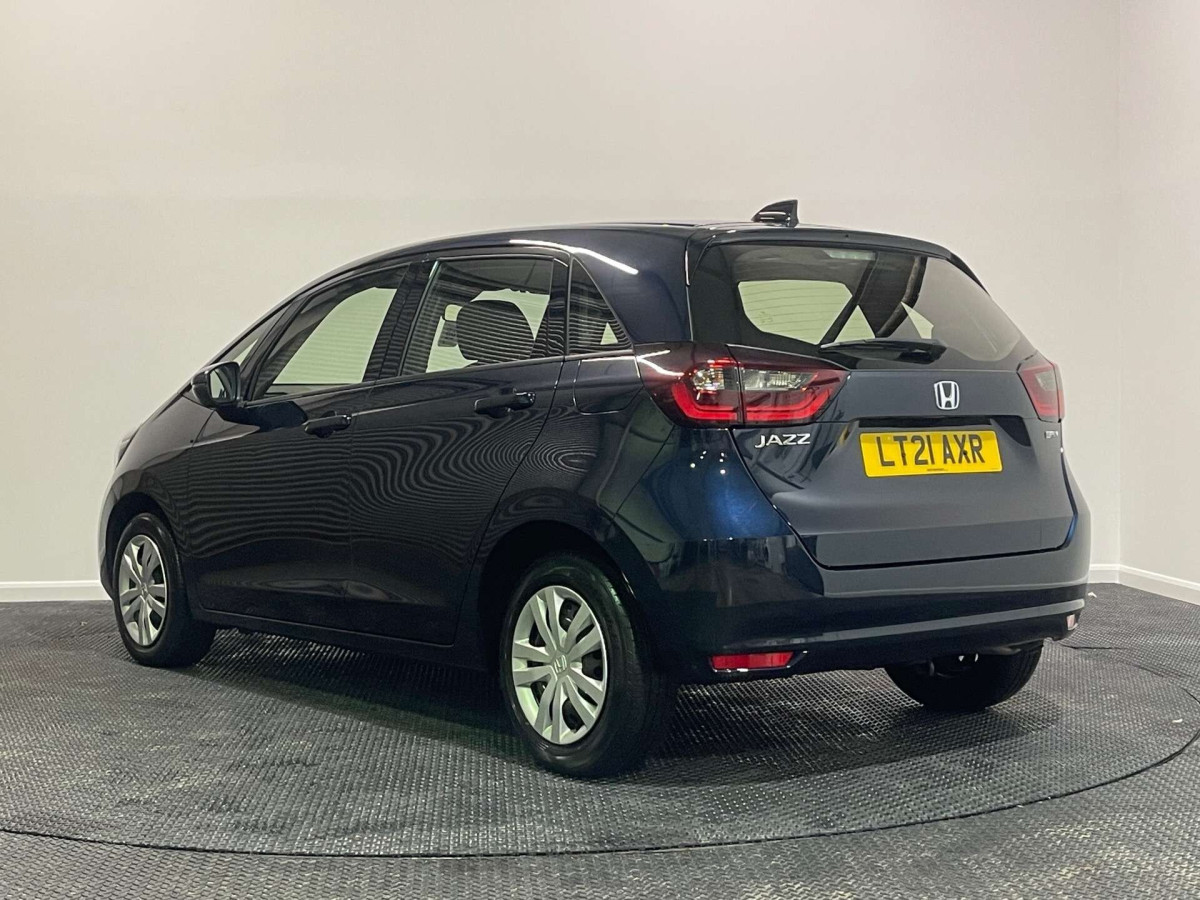 HONDA JAZZ 2021 (21) 1.5 H I-MMD SE HATCHBACK 5DR PETROL HYBRID ECVT EURO 6 (S/S) (107 PS) - 2021 - £13,750