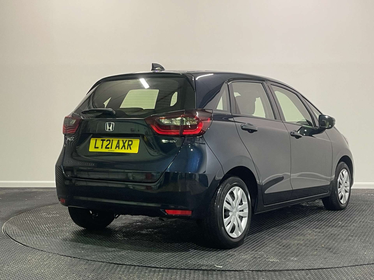 HONDA JAZZ 2021 (21) 1.5 H I-MMD SE HATCHBACK 5DR PETROL HYBRID ECVT EURO 6 (S/S) (107 PS) - 2021 - £13,750