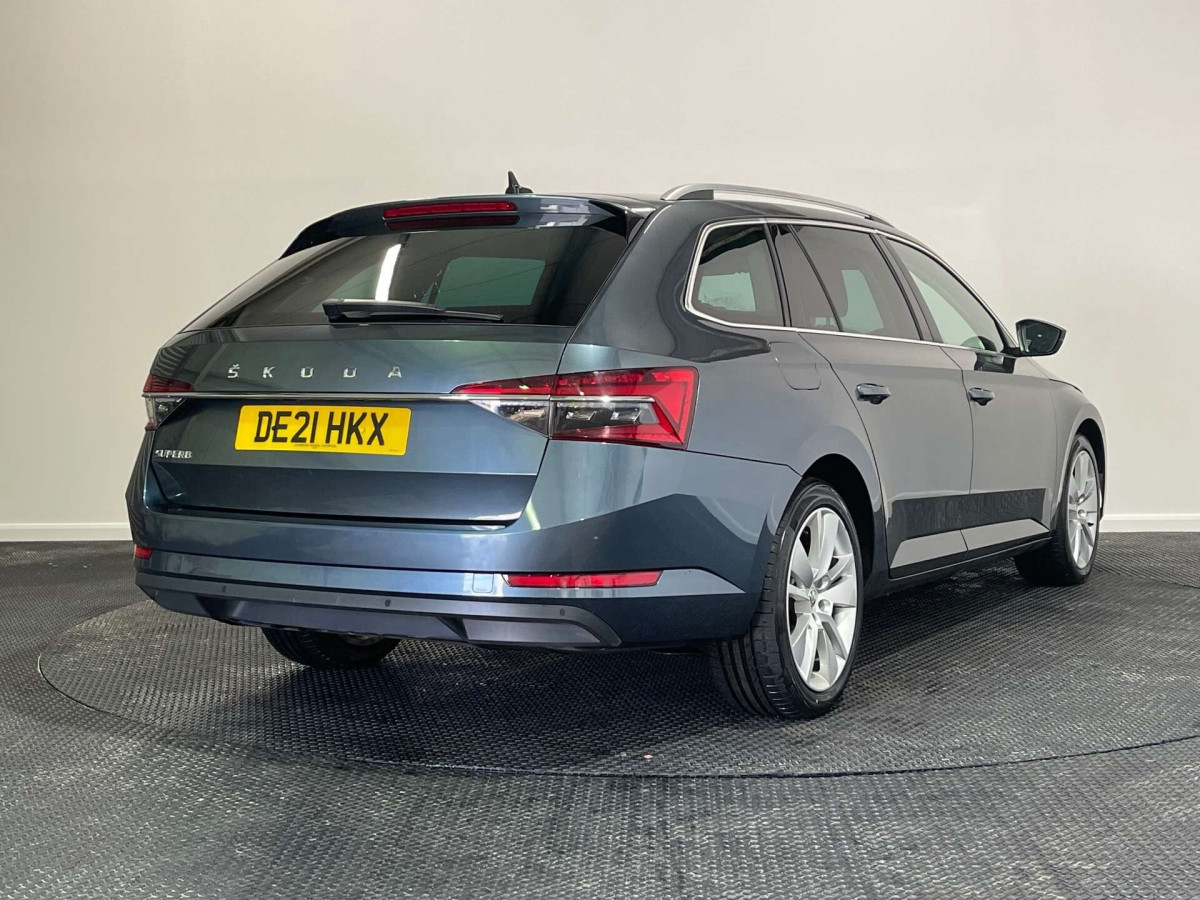 SKODA SUPERB 2021 (21) 2.0 TDI SE L ESTATE 5DR DIESEL MANUAL EURO 6 (S/S) (150 PS) - 2021 - £12,250