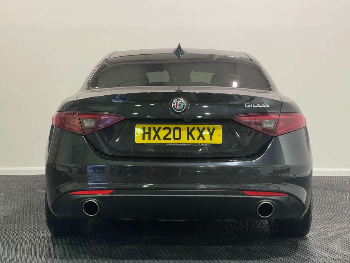 ALFA ROMEO GIULIA 2020 (20) 2.0T LUSSO TI SALOON 4DR PETROL AUTO EURO 6 (S/S) (200 PS) - 2020 - £19,500