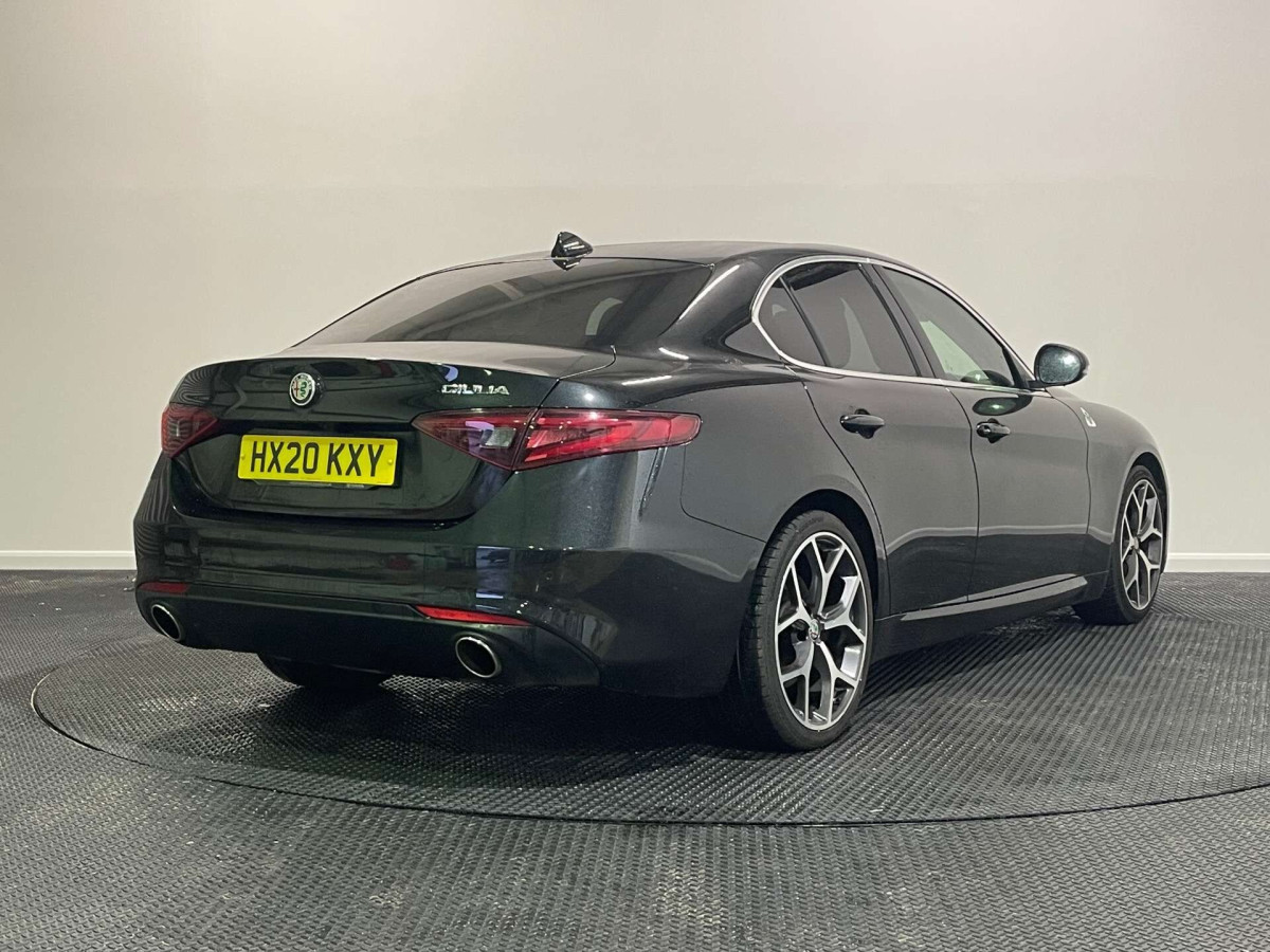 ALFA ROMEO GIULIA 2020 (20) 2.0T LUSSO TI SALOON 4DR PETROL AUTO EURO 6 (S/S) (200 PS) - 2020 - £19,500