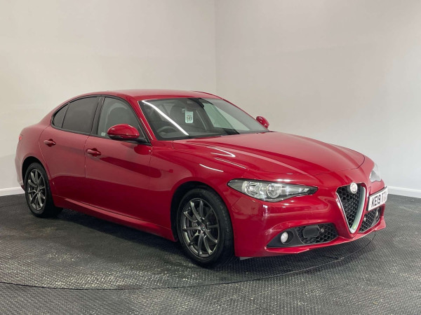 ALFA ROMEO GIULIA 2019 (19) 2.2 TD SUPER SALOON 4DR DIESEL AUTO EURO 6 (S/S) (160 PS)