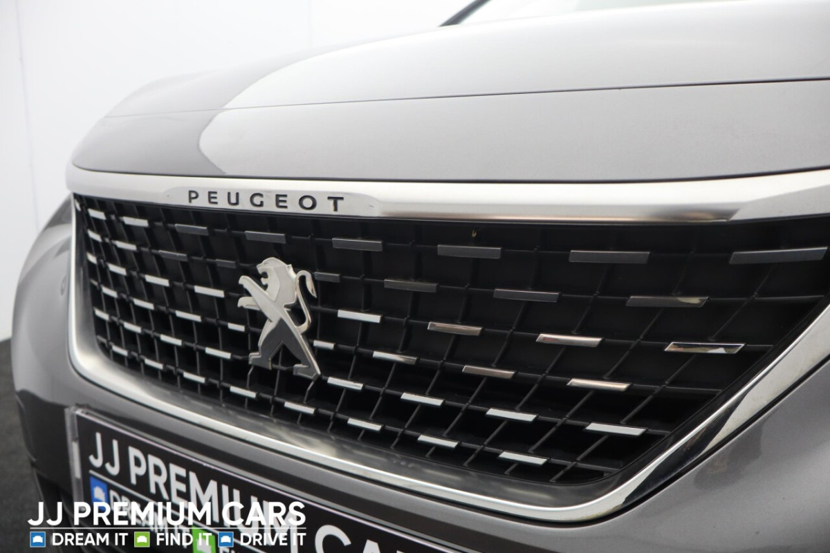 PEUGEOT 5008 1.2 PURETECH GT LINE PREMIUM SUV 5DR PETROL MANUAL EURO 6 (S/S) (130 PS) - 2020 - £17,801