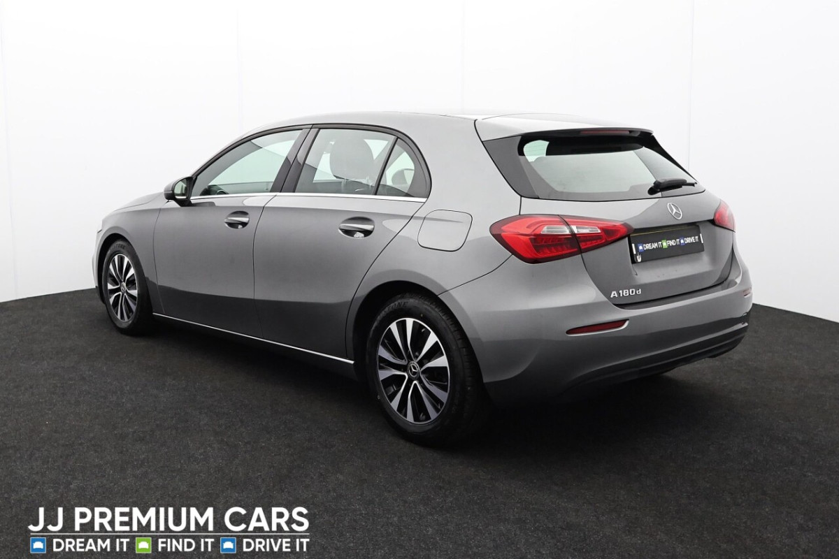 MERCEDES-BENZ A-CLASS 1.5 A180D SE HATCHBACK 5DR DIESEL MANUAL EURO 6 (S/S) (116 PS) - 2020 - £14,300