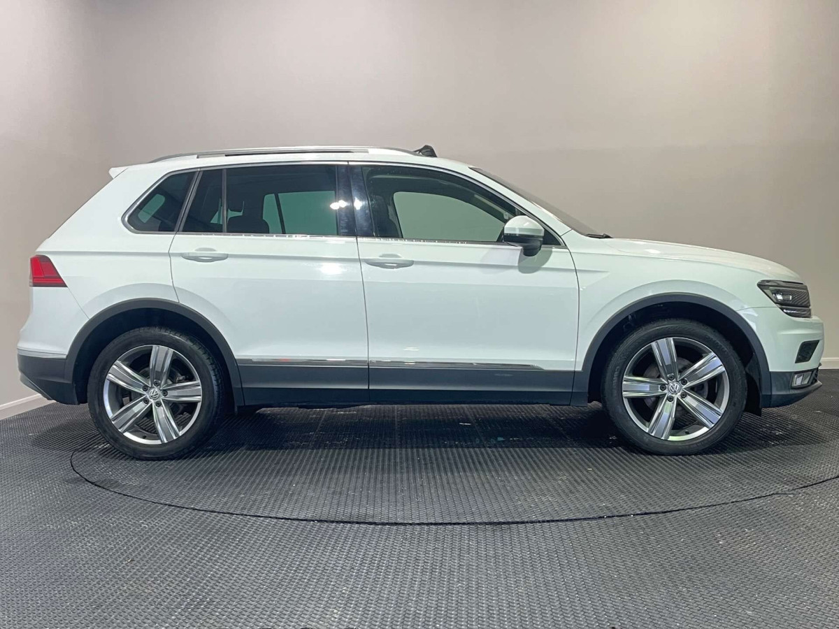 VOLKSWAGEN TIGUAN 2017 (66) 2.0 TDI BLUEMOTION TECH SEL SUV 5DR DIESEL DSG 4MOTION EURO 6 (S/S) (150 PS - 2017 - £15,750