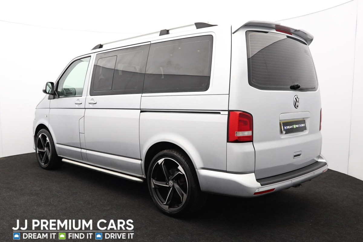 VOLKSWAGEN TRANSPORTER SHUTTLE 2.0 TD T30 SE MINIBUS 4DR DIESEL MANUAL L1 H1 (198 G/KM, 138 BHP) FRONT + R - 2013 - £22,000