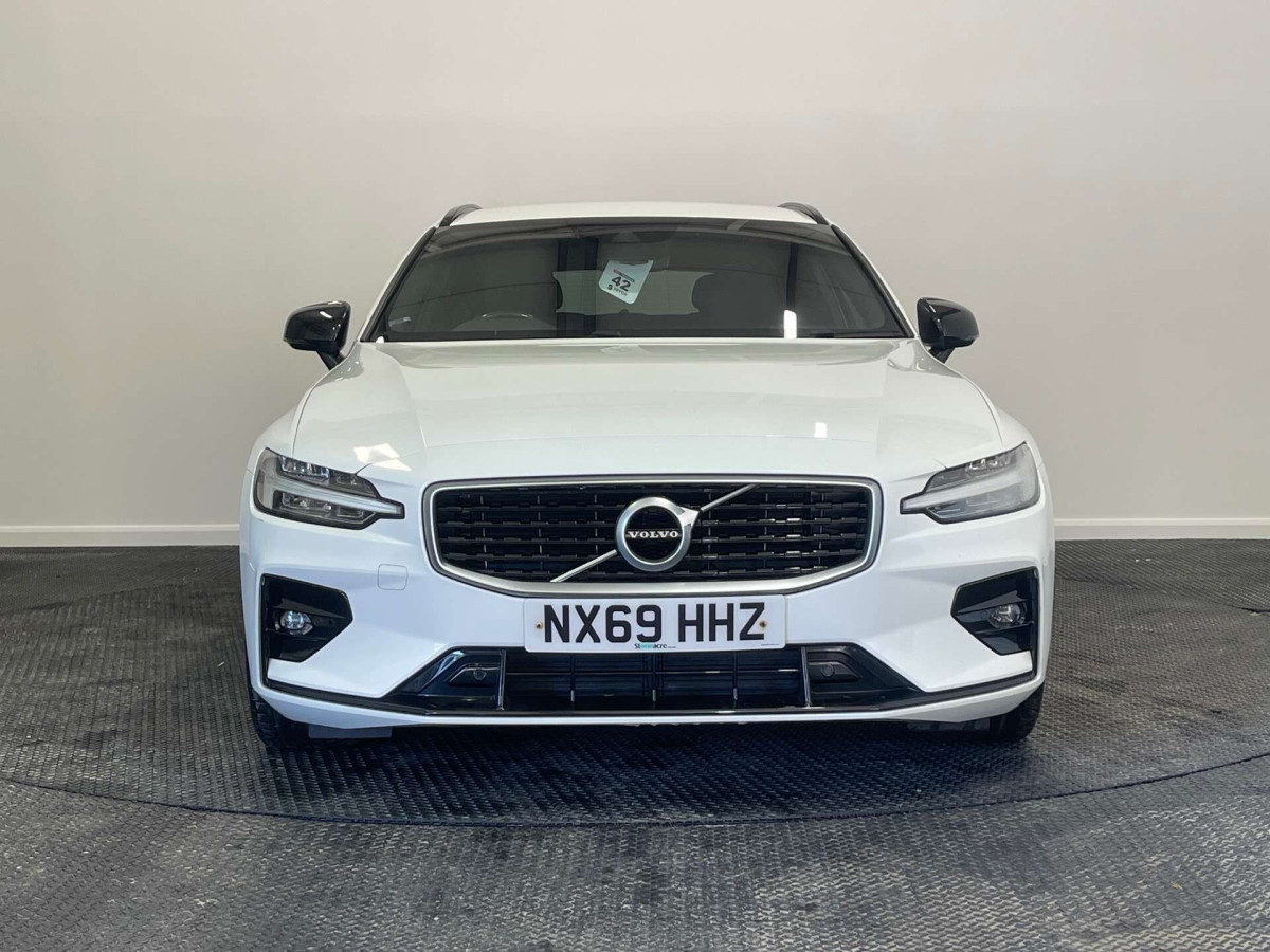 VOLVO V60 2019 (69) 2.0 D3 R-DESIGN ESTATE 5DR DIESEL AUTO EURO 6 (S/S) (150 PS) - 2019 - £17,700