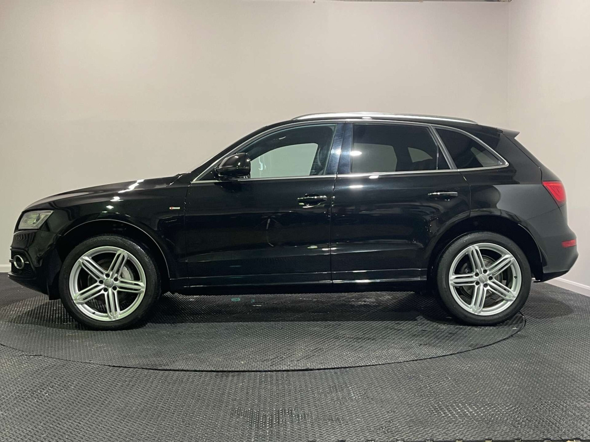 AUDI Q5 2017 (17) 2.0 TDI S LINE PLUS SUV 5DR DIESEL S TRONIC QUATTRO EURO 6 (S/S) (190 PS) - 2017 - £16,000