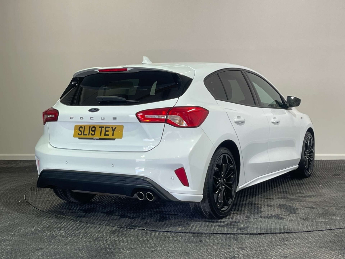 FORD FOCUS 2019 (19) 1.0T ECOBOOST ST-LINE X HATCHBACK 5DR PETROL MANUAL EURO 6 (S/S) (125 PS) - 2019 - £11,500