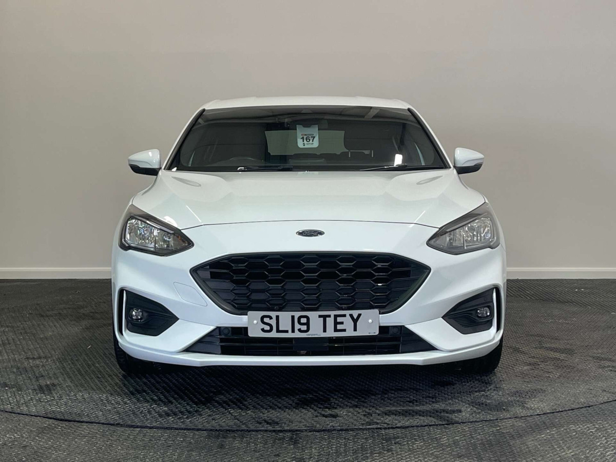 FORD FOCUS 2019 (19) 1.0T ECOBOOST ST-LINE X HATCHBACK 5DR PETROL MANUAL EURO 6 (S/S) (125 PS) - 2019 - £11,250