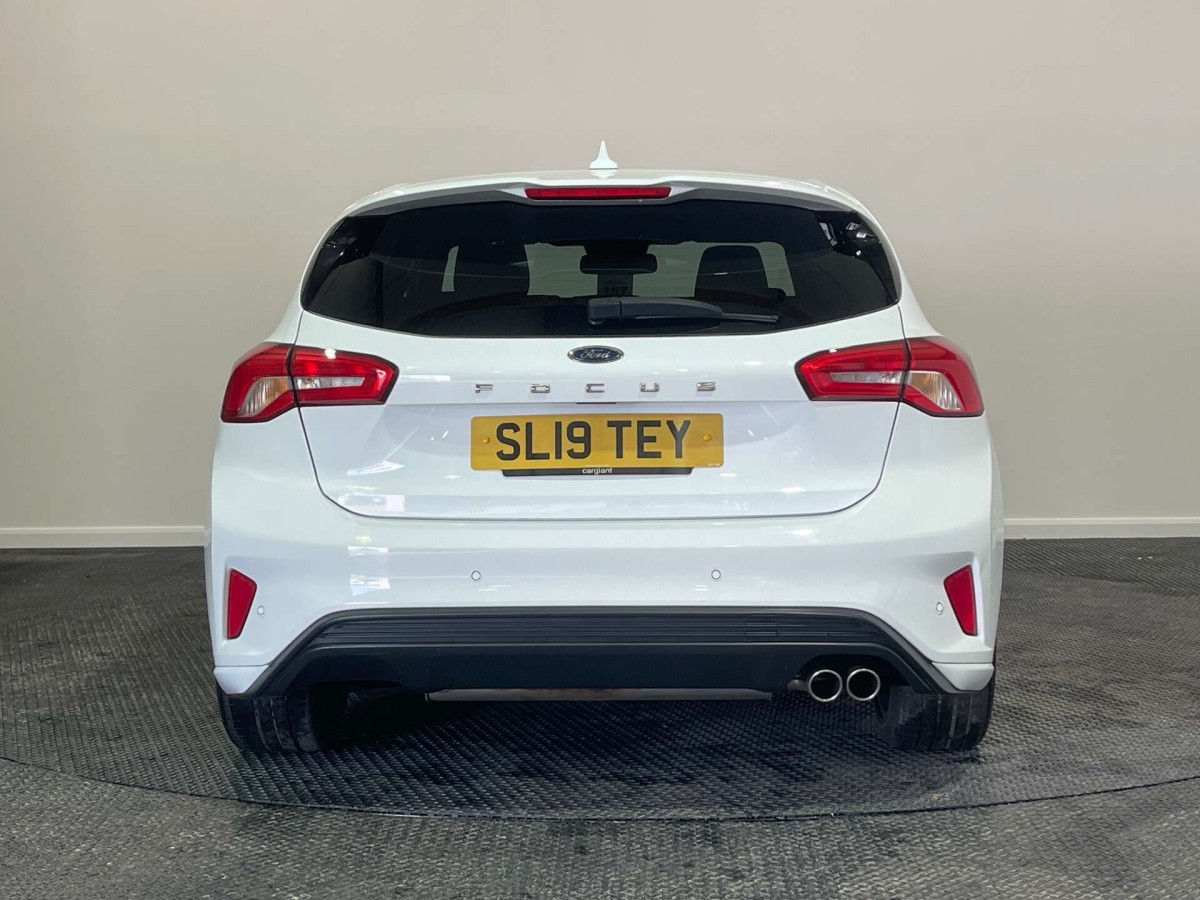 FORD FOCUS 2019 (19) 1.0T ECOBOOST ST-LINE X HATCHBACK 5DR PETROL MANUAL EURO 6 (S/S) (125 PS) - 2019 - £11,250