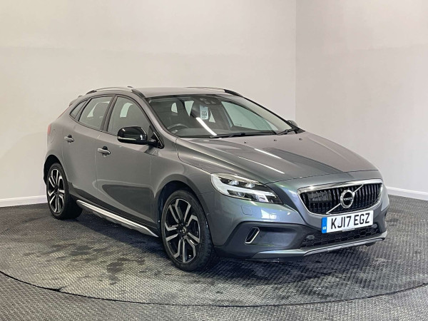 VOLVO V40 2017 (17) 2.0 D3 PRO HATCHBACK 5DR DIESEL MANUAL EURO 6 (S/S) (150 PS)