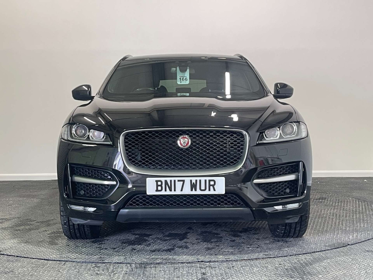 JAGUAR F-PACE 2017 (17) 2.0 D180 R-SPORT SUV 5DR DIESEL AUTO AWD EURO 6 (S/S) (180 PS) - 2017 - £15,200