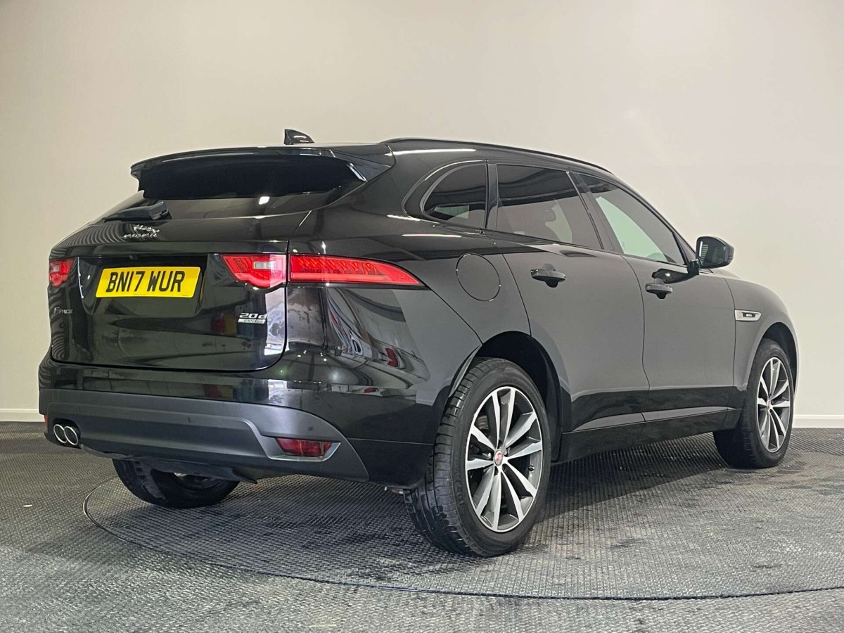 JAGUAR F-PACE 2017 (17) 2.0 D180 R-SPORT SUV 5DR DIESEL AUTO AWD EURO 6 (S/S) (180 PS) - 2017 - £15,200