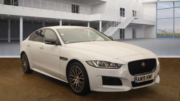 JAGUAR XE 2019 (19) 2.0D LANDMARK SALOON 4DR DIESEL AUTO EURO 6 (S/S) (180 PS)