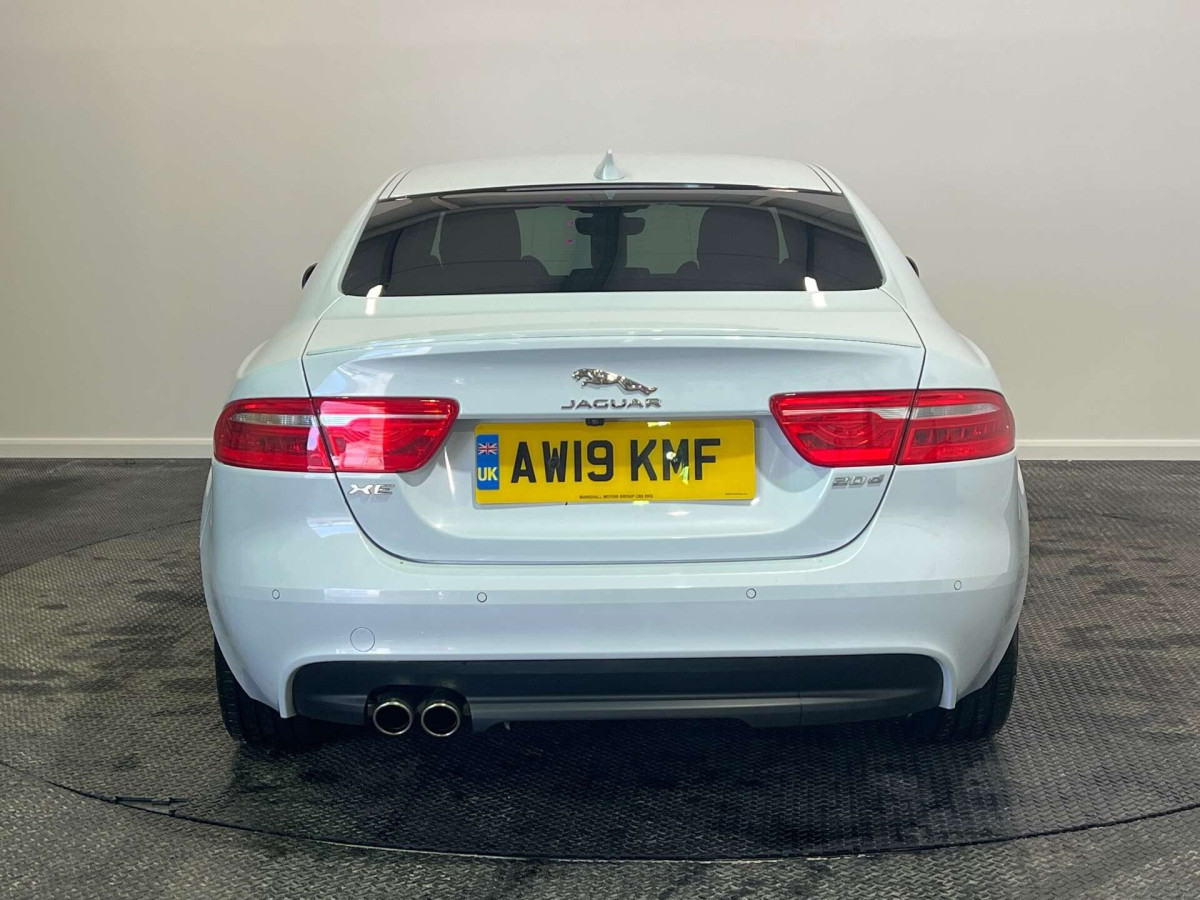 JAGUAR XE 2019 (19) 2.0D LANDMARK SALOON 4DR DIESEL AUTO EURO 6 (S/S) (180 PS) - 2019 - £12,900