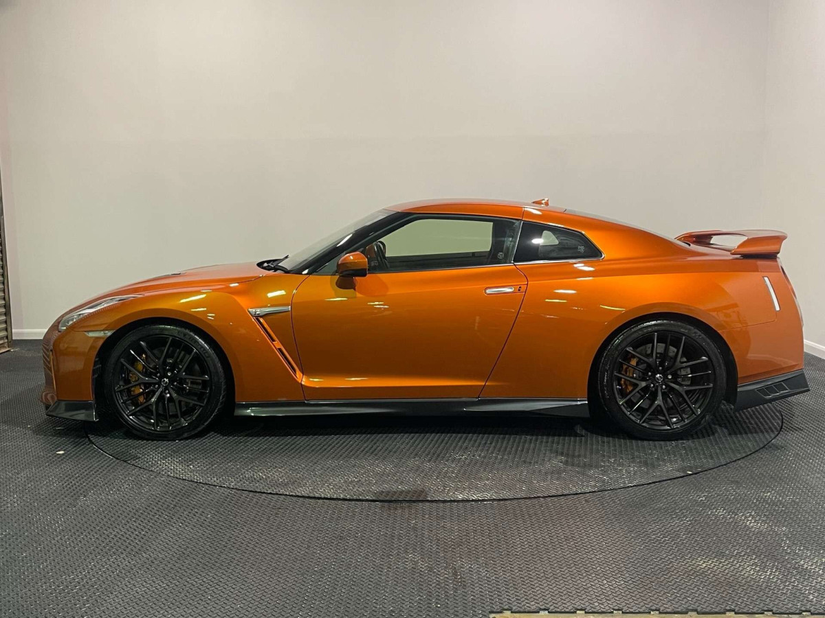 NISSAN GT-R 2018 (18) 3.8 V6 RECARO COUPE 2DR PETROL AUTO 4WD EURO 6 (570 PS) - 2018 - £74,500