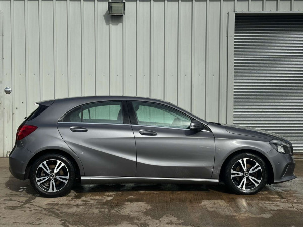 Carworld - MERCEDES-BENZ A CLASS 2018 (67) 1.5 A180D SE (EXECUTIVE) HATCHBACK 5DR DIESEL MANUAL EURO 6 (S/S) (109 PS)