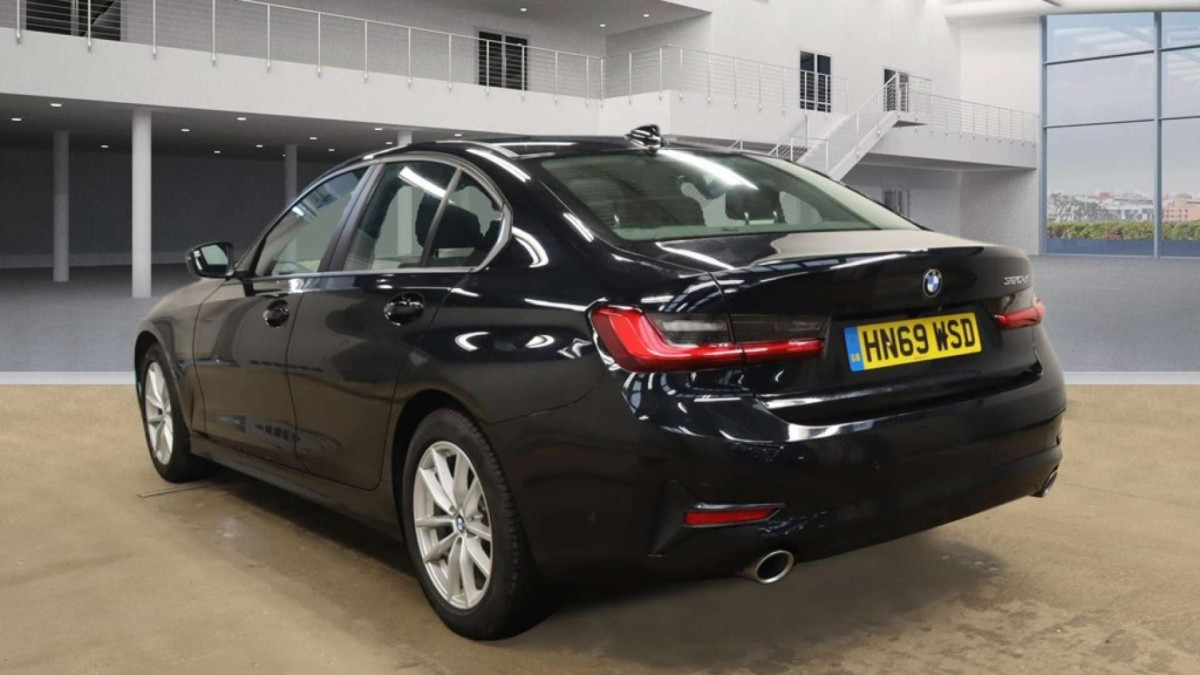 BMW 3 SERIES 2020 (69) 2.0 320D SE SALOON 4DR DIESEL AUTO EURO 6 (S/S) (190 PS) - 2020 - £13,700