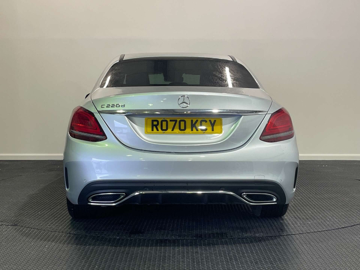 MERCEDES-BENZ C CLASS 2020 (70) 2.0 C220D AMG LINE (PREMIUM) SALOON 4DR DIESEL G-TRONIC+ EURO 6 (S/S) (194 - 2020 - £17,250