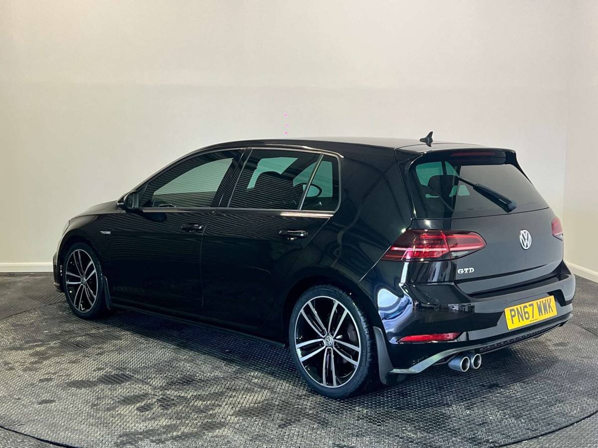 VOLKSWAGEN GOLF 2017 (67) 2.0 TDI BLUEMOTION TECH GTD HATCHBACK 5DR DIESEL DSG EURO 6 (S/S) (184 PS) - 2017 - £15,300