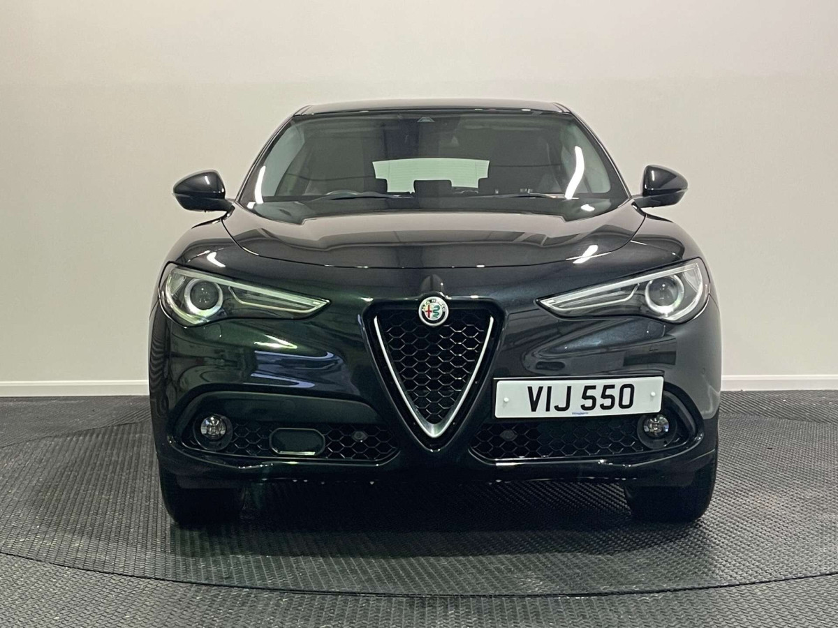 ALFA ROMEO STELVIO 2018 (18) 2.2 TD SUPER SUV 5DR DIESEL AUTO Q4 AWD EURO 6 (S/S) (210 PS) - 2018 - £17,400