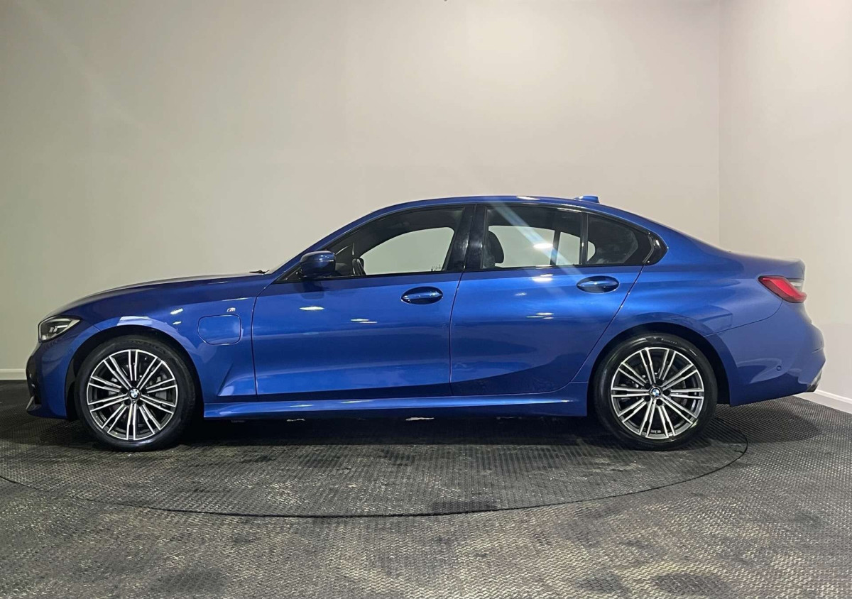 BMW 3 SERIES 2020 (70) 2.0 330E 12KWH M SPORT SALOON 4DR PETROL PLUG-IN HYBRID AUTO EURO 6 (S/S) ( - 2020 - £14,800