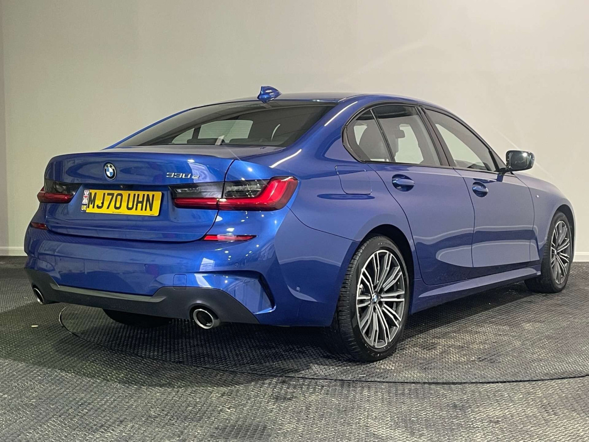 BMW 3 SERIES 2020 (70) 2.0 330E 12KWH M SPORT SALOON 4DR PETROL PLUG-IN HYBRID AUTO EURO 6 (S/S) ( - 2020 - £14,800