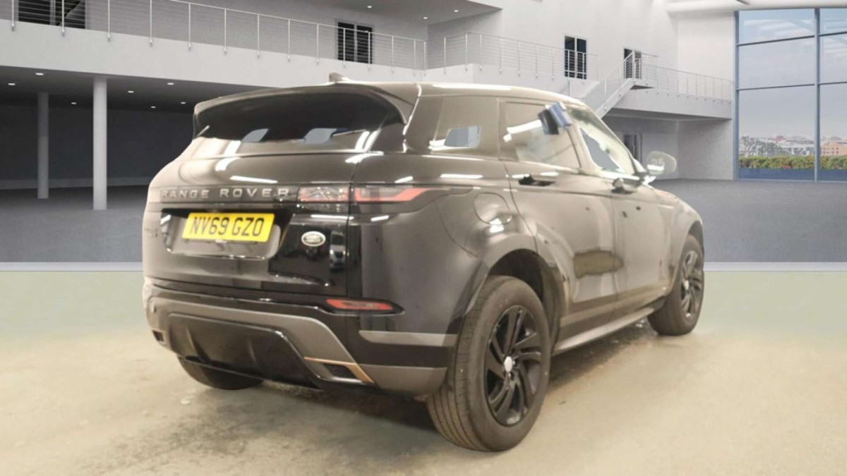 LAND ROVER RANGE ROVER EVOQUE 2019 (69) 2.0 D150 R-DYNAMIC S SUV 5DR DIESEL AUTO 4WD EURO 6 (S/S) (150 PS) - 2019 - £19,000