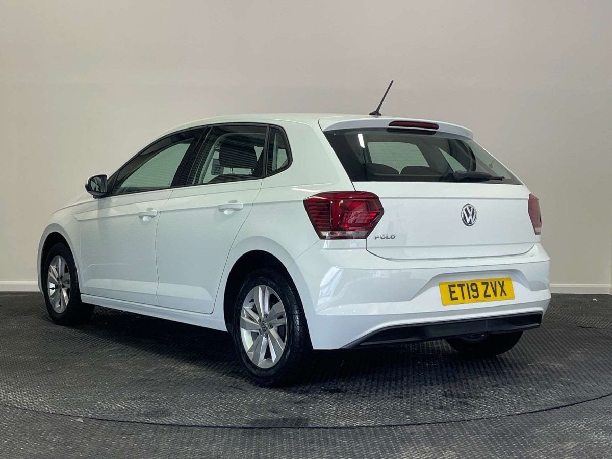 VOLKSWAGEN POLO 2019 (19) 1.0 TSI GPF SE HATCHBACK 5DR PETROL MANUAL EURO 6 (S/S) (95 PS) - 2019 - £11,500