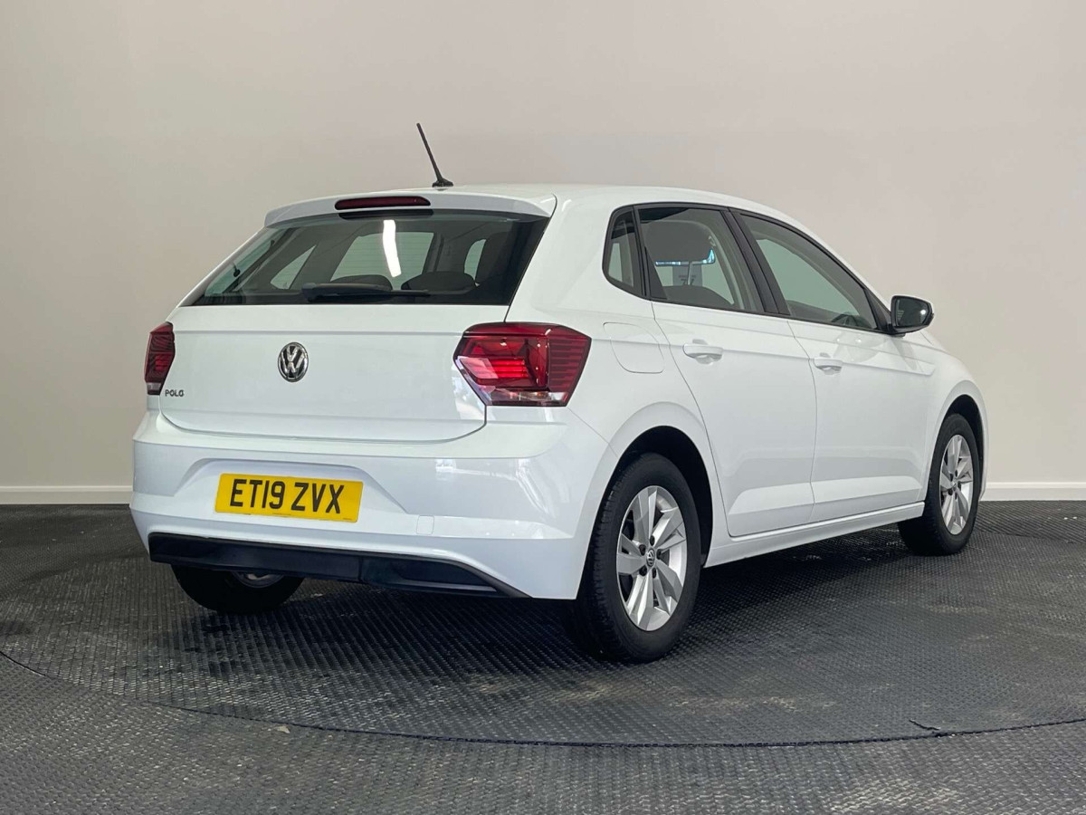 VOLKSWAGEN POLO 2019 (19) 1.0 TSI GPF SE HATCHBACK 5DR PETROL MANUAL EURO 6 (S/S) (95 PS) - 2019 - £11,500