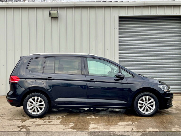 VOLKSWAGEN TOURAN 2018 (68) 1.6 TDI SE MPV 5DR DIESEL DSG EURO 6 (S/S) (115 PS)