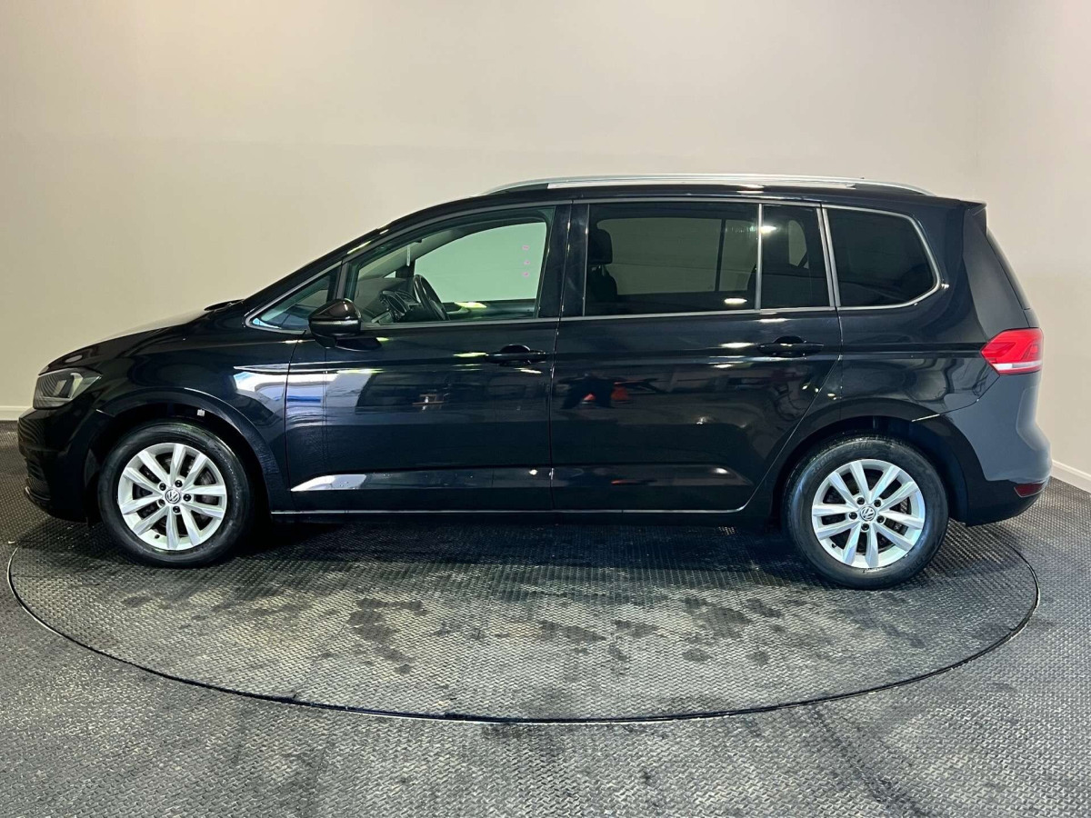 VOLKSWAGEN TOURAN 2018 (68) 1.6 TDI SE MPV 5DR DIESEL DSG EURO 6 (S/S) (115 PS) - 2018 - £13,800