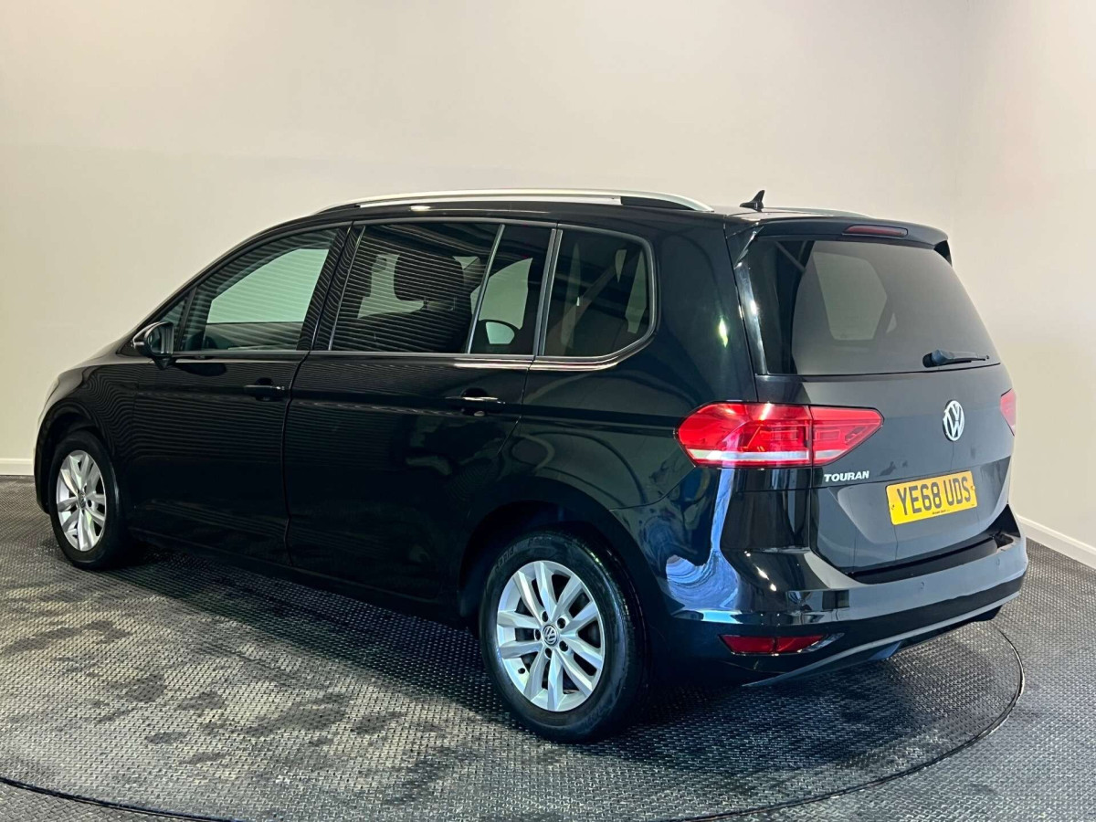 VOLKSWAGEN TOURAN 2018 (68) 1.6 TDI SE MPV 5DR DIESEL DSG EURO 6 (S/S) (115 PS) - 2018 - £13,800