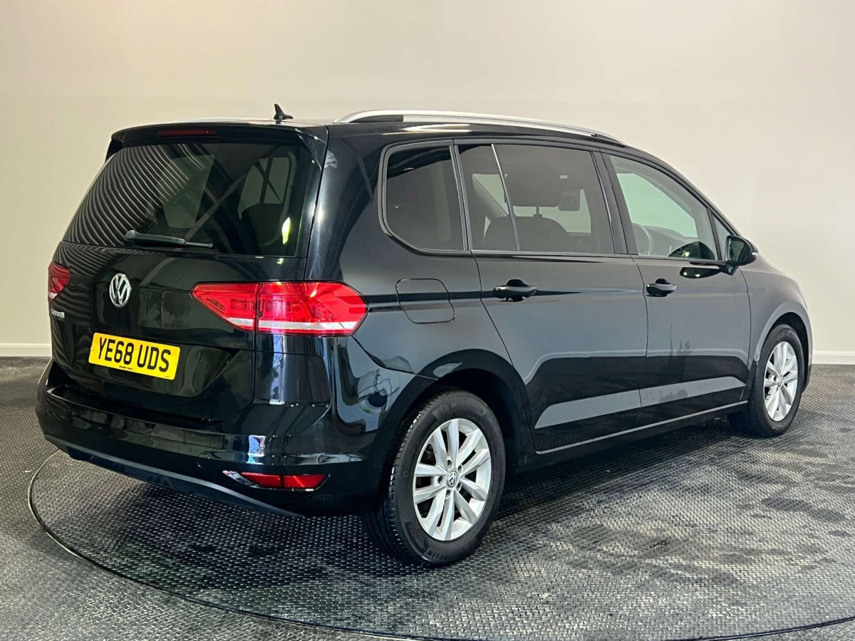 VOLKSWAGEN TOURAN 2018 (68) 1.6 TDI SE MPV 5DR DIESEL DSG EURO 6 (S/S) (115 PS) - 2018 - £13,800