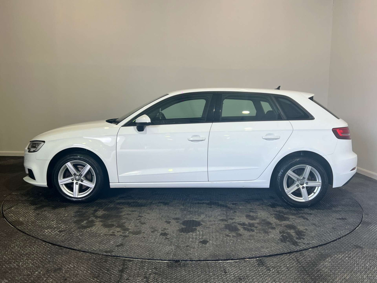 AUDI A3 2018 (68) 1.6 TDI 30 SE TECHNIK SPORTBACK 5DR DIESEL MANUAL EURO 6 (S/S) (116 PS) - 2018 - £10,900