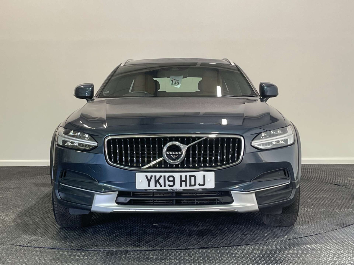 VOLVO V90 2019 (19) 2.0 T5 ESTATE 5DR PETROL AUTO AWD EURO 6 (S/S) (250 PS) - 2019 - £16,350