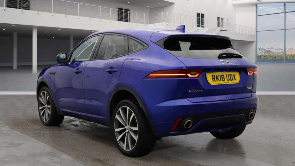 JAGUAR E-PACE 2018 (18) 2.0 D180 R-DYNAMIC SE SUV 5DR DIESEL AUTO AWD EURO 6 (S/S) (180 PS) - 2018 - £15,000