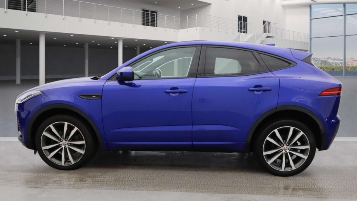 JAGUAR E-PACE 2018 (18) 2.0 D180 R-DYNAMIC SE SUV 5DR DIESEL AUTO AWD EURO 6 (S/S) (180 PS) - 2018 - £15,000