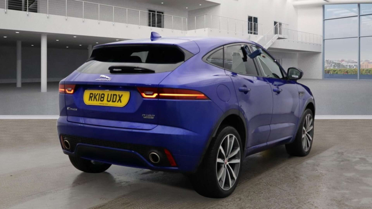 JAGUAR E-PACE 2018 (18) 2.0 D180 R-DYNAMIC SE SUV 5DR DIESEL AUTO AWD EURO 6 (S/S) (180 PS) - 2018 - £15,000