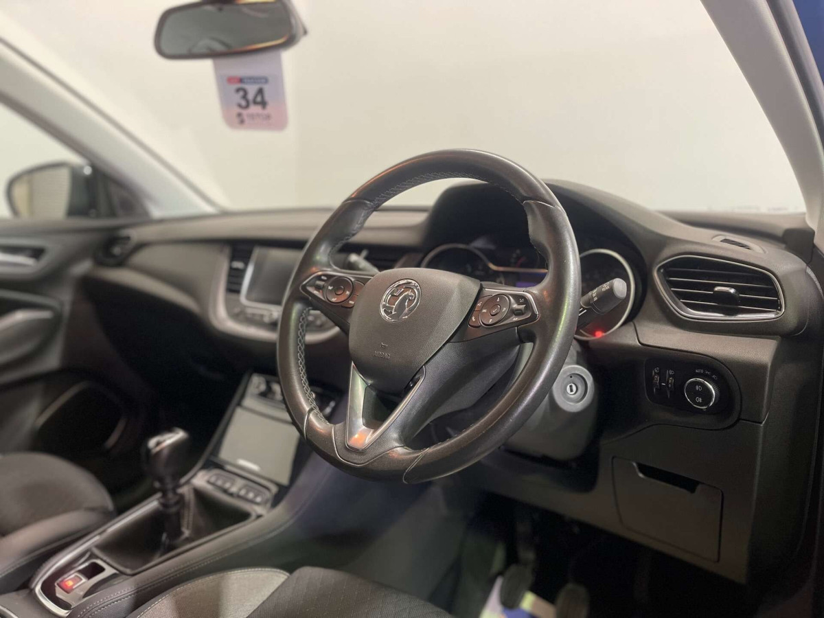 VAUXHALL GRANDLAND X 2019 (19) 1.2 TURBO GPF SPORT NAV SUV 5DR PETROL MANUAL EURO 6 (S/S) (130 PS) - 2019 - £9,250