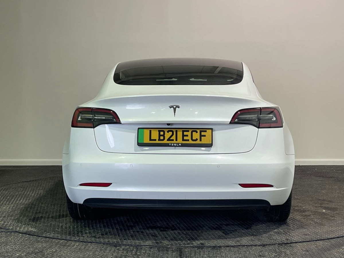 TESLA MODEL 3 2021 (21) STANDARD RANGE PLUS SALOON 4DR ELECTRIC AUTO RWD (241 BHP) - 2021 - £16,500