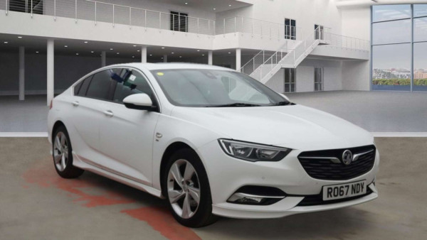 VAUXHALL INSIGNIA 2017 (67) 2.0 TURBO D BLUEINJECTION SRI VX LINE NAV GRAND SPORT 5DR DIESEL AUTOMATIC