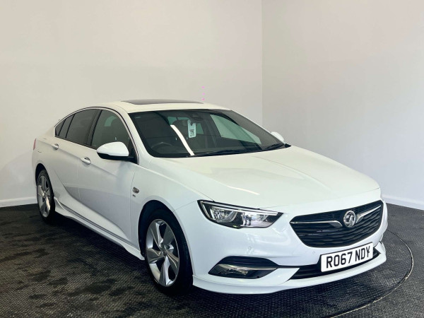 VAUXHALL INSIGNIA 2017 (67) 2.0 TURBO D BLUEINJECTION SRI VX LINE NAV GRAND SPORT 5DR DIESEL AUTOMATIC