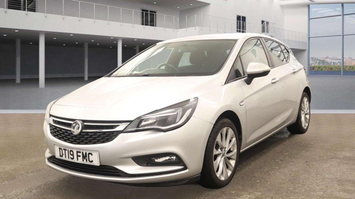 VAUXHALL ASTRA 2019 (19) 1.0I TURBO ECOTEC TECH LINE NAV HATCHBACK 5DR PETROL MANUAL EURO 6 (S/S) (1 - 2019 - £9,000